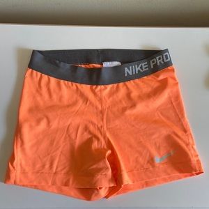 Neon Orange Nike Pro Dry Fit Athletic Shirts Size Medium